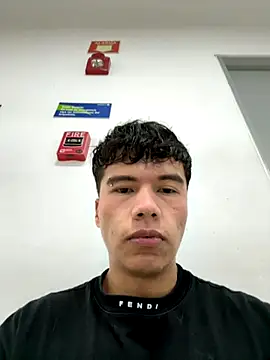 Snapshot of Logan_smith1 chatting on September 22, 3:47 pm Logan smith1 online show from September 22, 3:47 pm