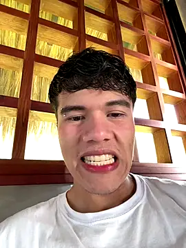 Snapshot of Logan_smith1 chatting on September 28, 6:24 pm Logan smith1 online show from September 28, 6:24 pm