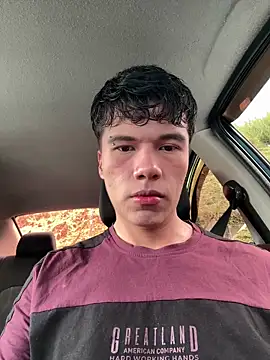 Snapshot of Logan_smith1 chatting on October 5, 3:32 pm Logan smith1 online show from October 5, 3:32 pm