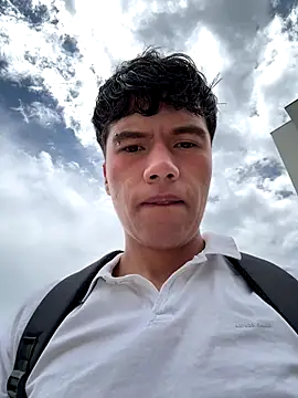 Snapshot of Logan_smith1 chatting on October 6, 4:48 pm Logan smith1 online show from October 6, 4:48 pm