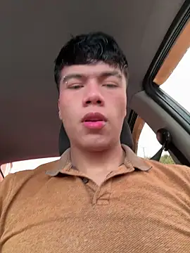 Snapshot of Logan_smith1 chatting on October 9, 7:23 pm Logan smith1 online show from October 9, 7:23 pm