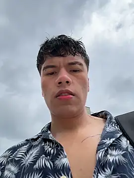 Snapshot of Logan_smith1 chatting on October 11, 6:06 pm Logan smith1 online show from October 11, 6:06 pm