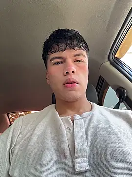 Snapshot of Logan_smith1 chatting on October 15, 5:35 pm Logan smith1 online show from October 15, 5:35 pm