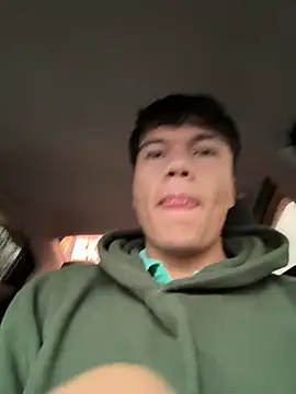 Snapshot of Logan_smith1 chatting on October 24, 8:38 pm Logan smith1 online show from October 24, 8:38 pm