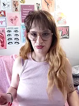 Snapshot of PrincesseMalicia chatting on June 3, 2:33 pm PrincesseMalicia online show from June 3, 2:33 pm