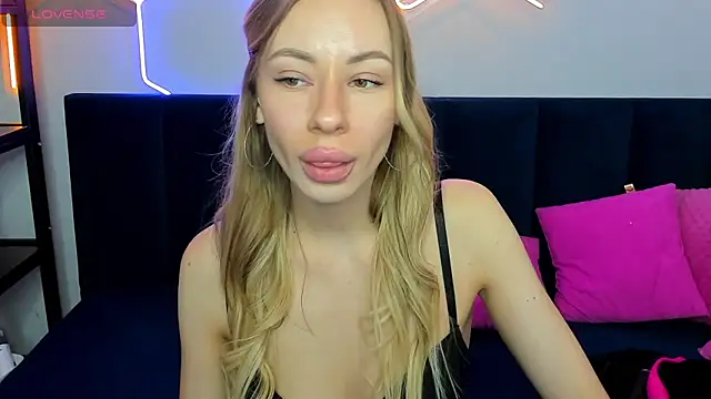 Diana Garrett online show from October 12, 1:37 am