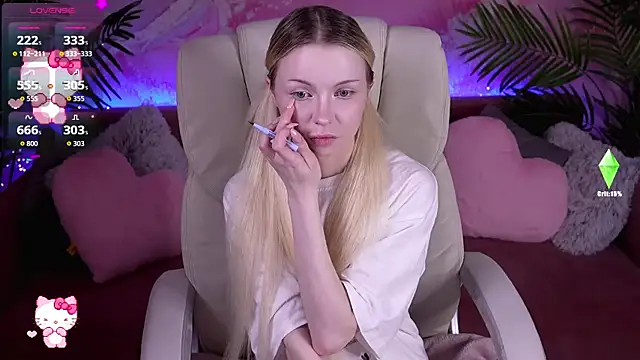 Snapshot of EviStar chatting on March 14, 8:09 am EviStar online show from March 14, 8:09 am