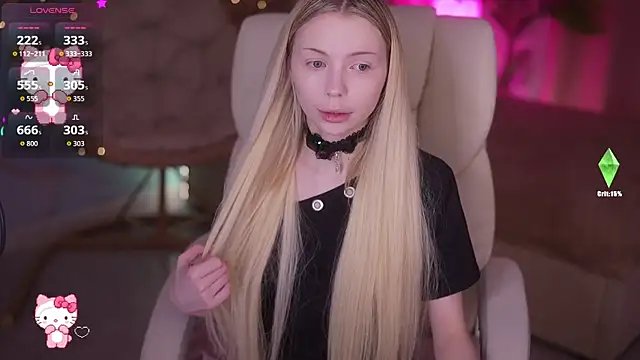 Snapshot of EviStar chatting on March 26, 8:09 am EviStar online show from March 26, 8:09 am