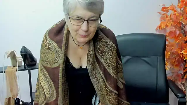 IrisDream online show from February 11, 1:41 pm