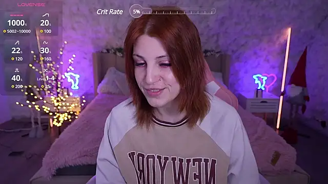 Snapshot of FoxyRayy chatting on December 25, 6:52 am FoxyRayy online show from December 25, 6:52 am