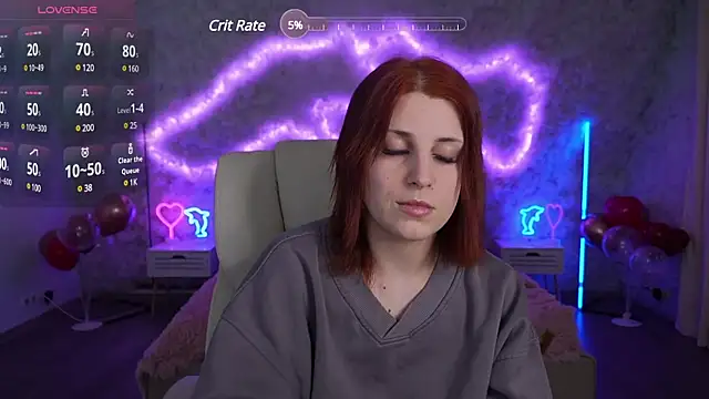 Snapshot of FoxyRayy chatting on February 20, 2:29 am FoxyRayy online show from February 20, 2:29 am