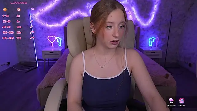 SilverrMoon online show from February 28, 7:46 pm