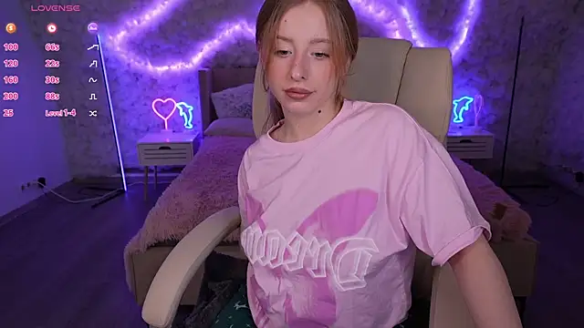 SilverrMoon online show from March 1, 2:59 am