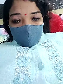Snapshot of Cute-Raashii chatting on January 3, 5:53 pm Cute-Raashii online show from January 3, 5:53 pm