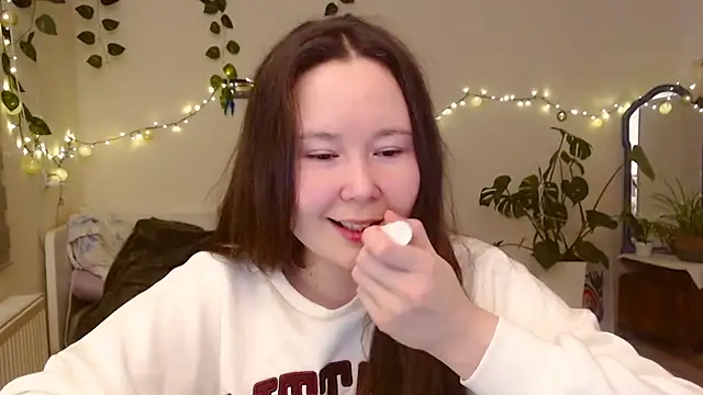 nextdoorbabygirl online show from February 12, 6:58 pm