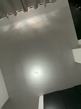 Snapshot of iiris_ chatting on February 11, 4:01 pm iiris online show from February 11, 4:01 pm