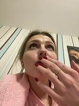 Snapshot of Liya_my chatting on February 14, 7:21 pm Liya my online show from February 14, 7:21 pm