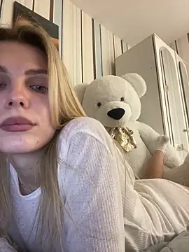 Snapshot of Liya_my chatting on February 23, 8:28 pm Liya my online show from February 23, 8:28 pm
