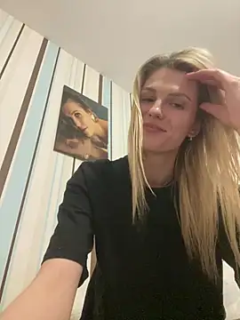 Snapshot of Liya_my chatting on February 26, 5:45 pm Liya my online show from February 26, 5:45 pm
