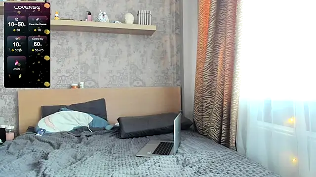 purebeautie13 online show from January 8, 10:37 am