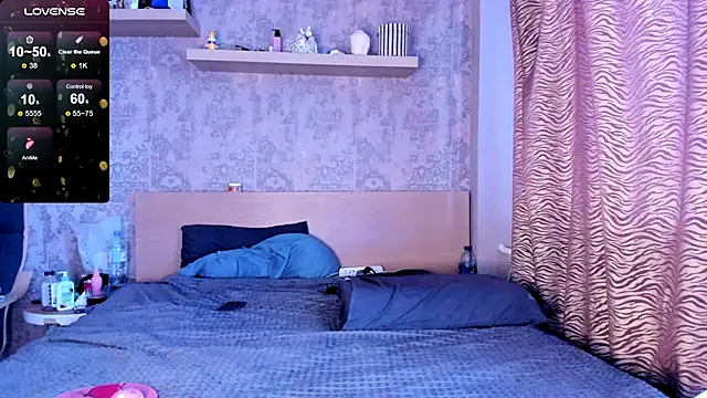 purebeautie13 online show from January 12, 11:07 am