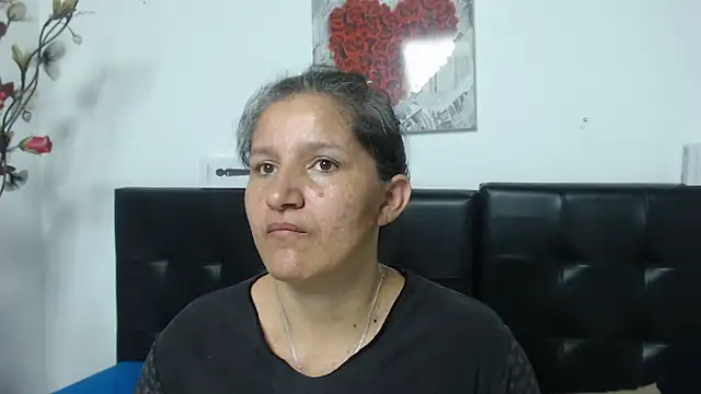 Angelinna Milf online show from February 1, 2:47 am