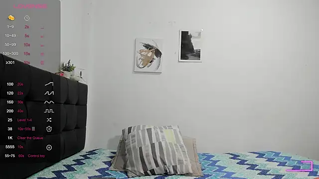 RoddyRich11 online show from October 29, 11:45 am