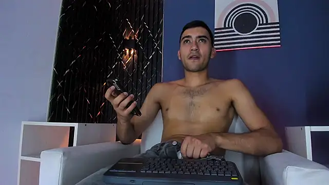 Liam crox online show from January 30, 9:47 pm