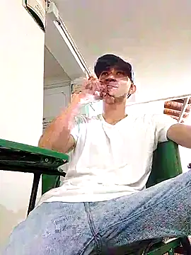 Liam crox online show from March 17, 7:26 pm