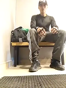 Liam crox online show from March 18, 1:09 pm