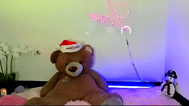 Snapshot of kendal_scott1 chatting on December 31, 9:06 pm kendal scott1 online show from December 31, 9:06 pm