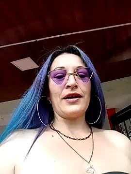 sophie banger online show from December 31, 7:51 pm