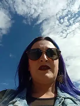 sophie banger online show from February 18, 8:05 pm