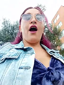 sophie banger online show from July 3, 6:58 pm