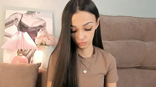 Snapshot of Jessie_meow chatting on February 20, 5:44 am Jessie meow online show from February 20, 5:44 am