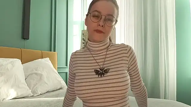 CassieCool online show from October 18, 12:39 pm