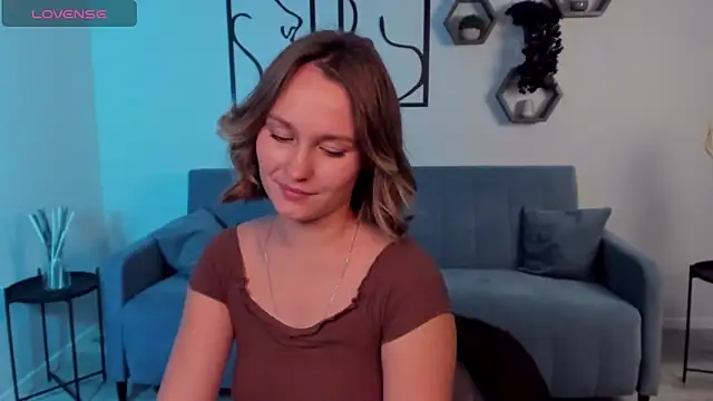 BritnieCute online show from October 14, 4:57 am