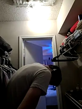 Snapshot of big8dall chatting on February 4, 4:40 am big8dall online show from February 4, 4:40 am