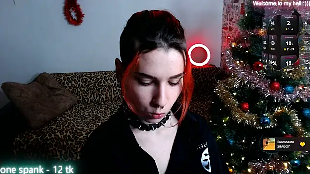 Snapshot of Miya_Wey_ chatting on December 27, 3:15 pm Miya Wey online show from December 27, 3:15 pm