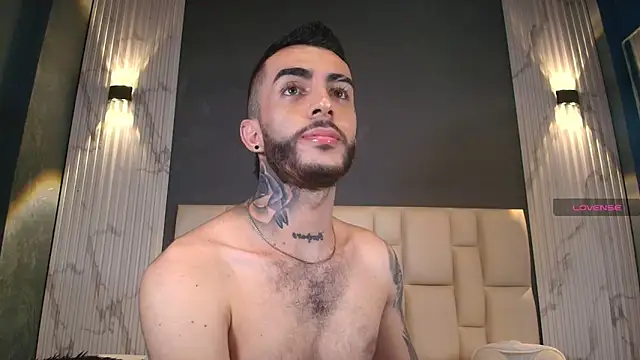 Marcelo ruiz  online show from November 13, 6:40 pm