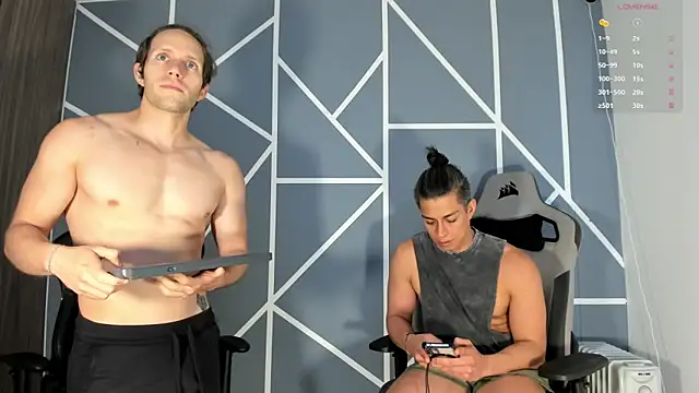 ianandjosephx online show from December 4, 2:59 pm