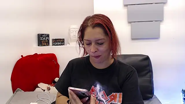 eva twiss online show from March 25, 1:17 pm