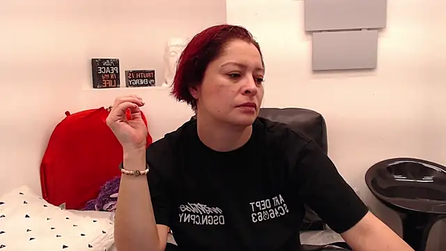 eva twiss online show from May 15, 12:01 pm