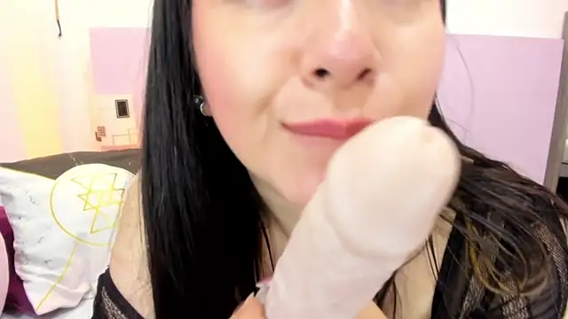 Kimkalifa  online show from January 14, 7:11 pm