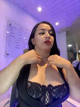 Kimkalifa  online show from January 16, 4:50 pm