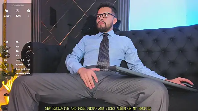 LuccaMallard online show from June 18, 9:19 pm