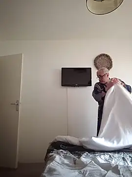 Bretoncool online show from November 17, 1:28 pm