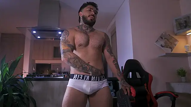 LeoSalvatore  online show from October 10, 3:38 am