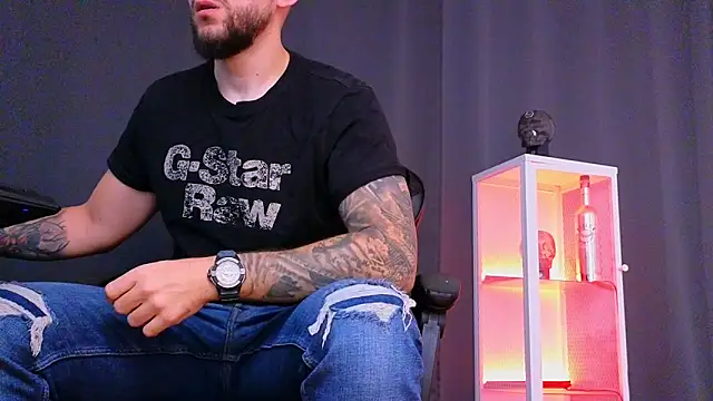 MightyAaron66 online show from February 8, 2:47 am