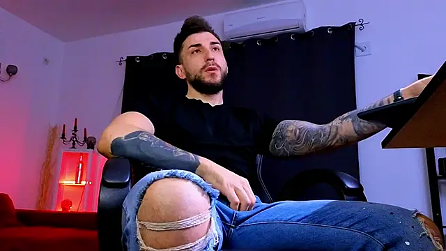 MightyAaron66 online show from February 13, 3:24 am